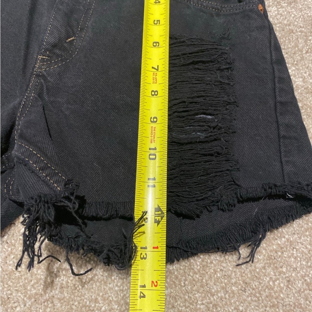 Vintage Orange Tab Black Distressed Levi’s Shorts Size 3‎ - Picture 5 of 6